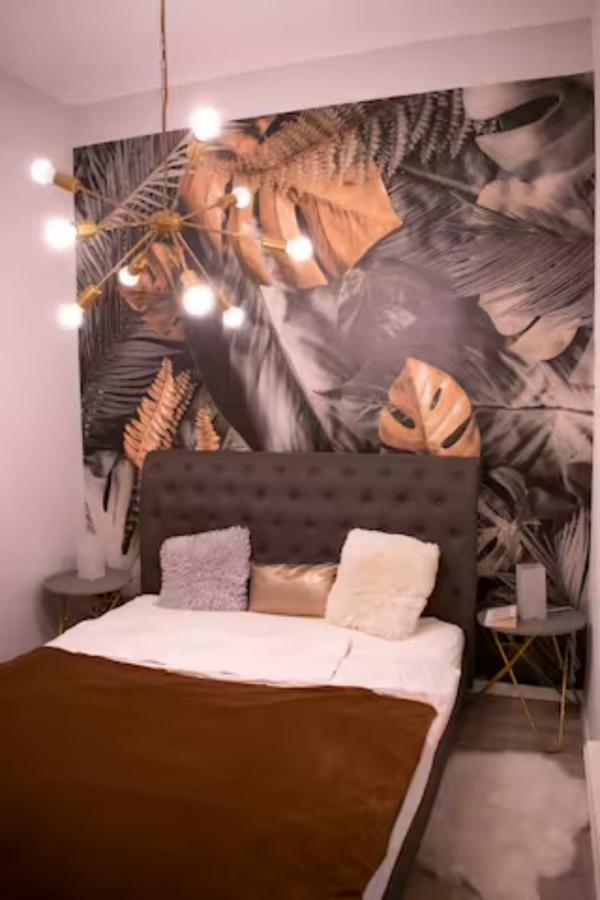 Elegant Stylish Modern Downtown Home Next 2 Danube Budapest Esterno foto