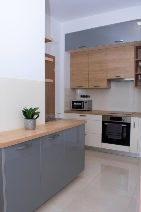 Elegant Stylish Modern Downtown Home Next 2 Danube Budapest Esterno foto